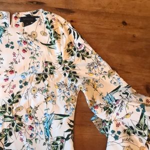 Garcia white floral blouse with bell sleeves